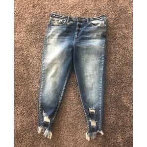 High waist curvy jeans